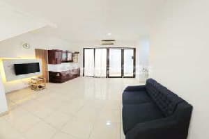 Rumah Minimalis Semi Furnished Dalam Cluster One Gate di Sektor 9