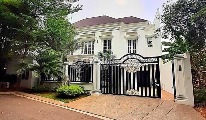 Brand New Luxury American Classic With Private Pool Di Pd. Indah