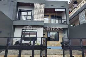 Rumah Industrial Minimalis Siap Huni Di Ciputat Timur Dekat Fasum