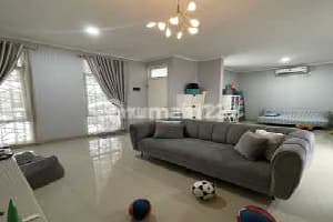 Rumah 2 Lantai Siap Huni Dalam Cluster Di Area Bintaro Sektor 4