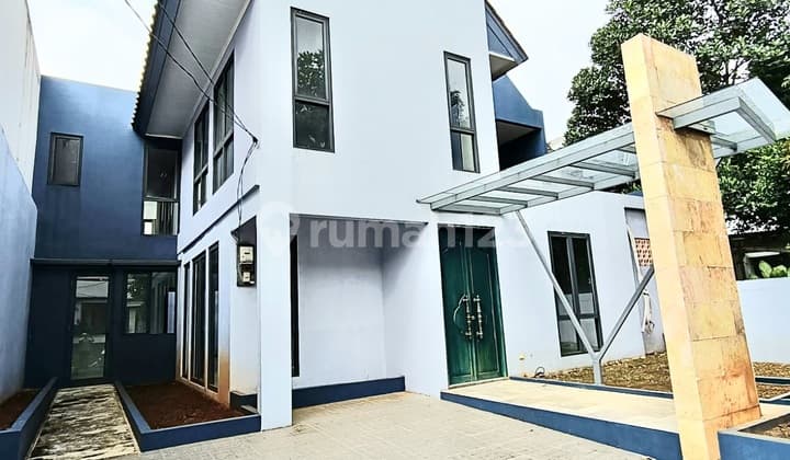 Lowered Price Newly Renovated Five-Bedroom House in Bintaro Jaya