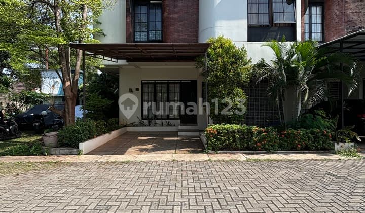 Jual Murah Rumah 2 Lantai Semi Furnished di Jagakarsa