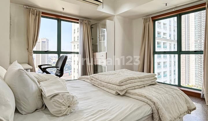 Cheap Rent Pavilion Apartment Jakarta 4BR Fully Furnished Strategic Location Pet Friendly