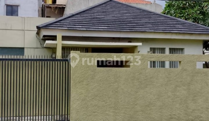 Cipete Lokasi Prime Dalam Komplek Posisi Hook