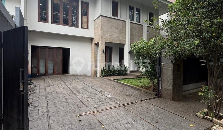 Dalam Komplek Siap Huni di Kabayoran Baru