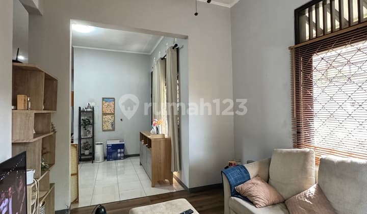 2-Story House Ready to Occupied in Rempoa Complex, South Jakarta