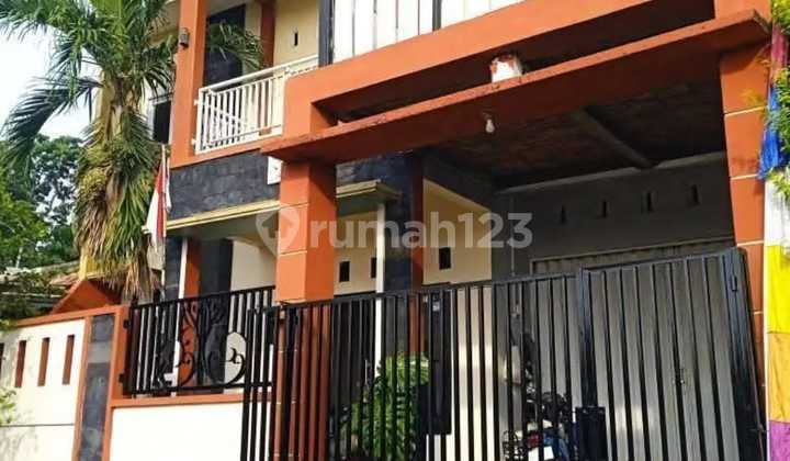 Rumah Bagus 2Lt Jl Borobudur Manyaran Semarang Barat