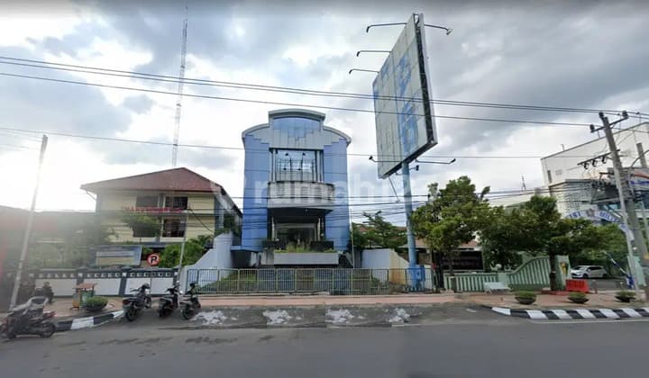 Gedung Komersil Graha Bimasakti Jl Pemuda Tengah Kota
