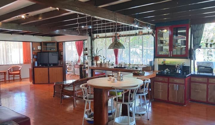 Dijual Rumah Villa Luas Terawat Harga Menarik Kom Graha Puspa Lembang