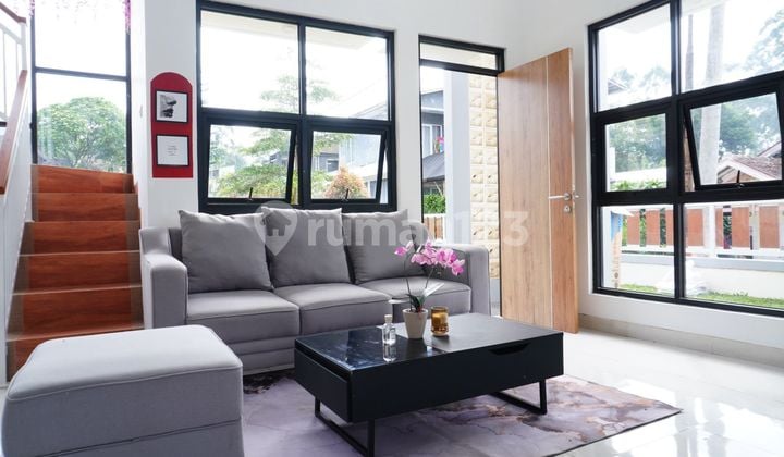 Dijual Murah Villa Elegant Full Furnish Siap Huni Kawasan Lembang,Nego Sampai Jadi