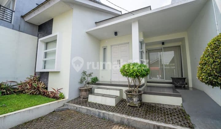 For Sale Fully Furnished Villa House Ready to Occupy Lembang Area West Bandung