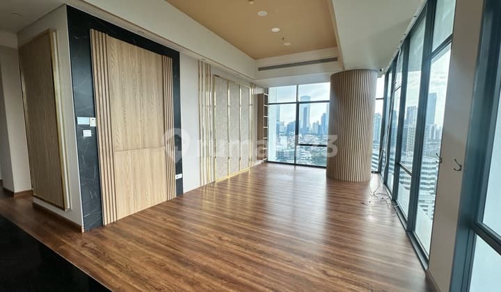 Apartemen 3 Kamar Tidur Semi Furnished