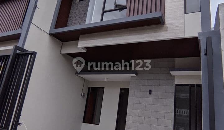 Rumah Baru Minimalis Di Sukolilo Surabaya