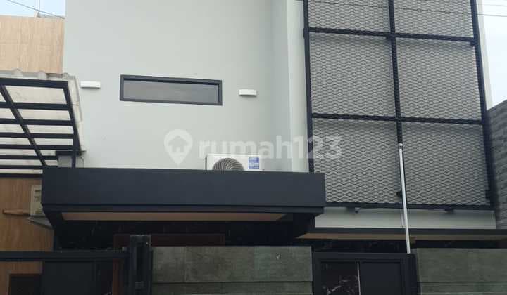 Rumah 2 Lantai Di Simpang Darmo Permai Dekat Citraland Surabaya