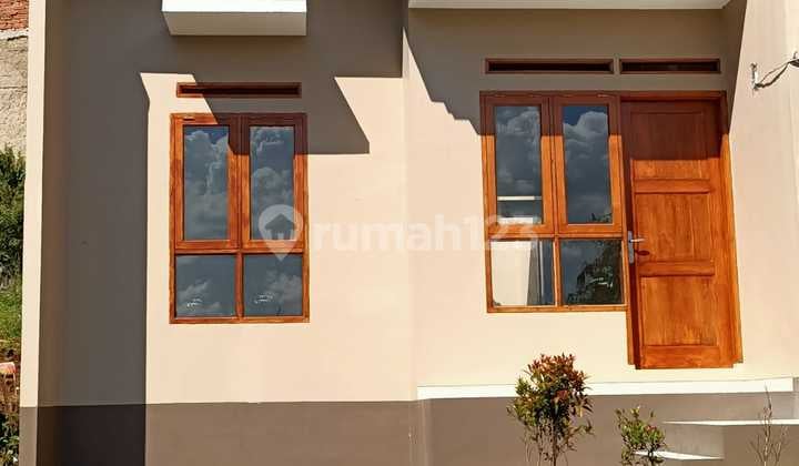 Ready-to-Occupy New House in North Bandung, Sariwangi, KPR