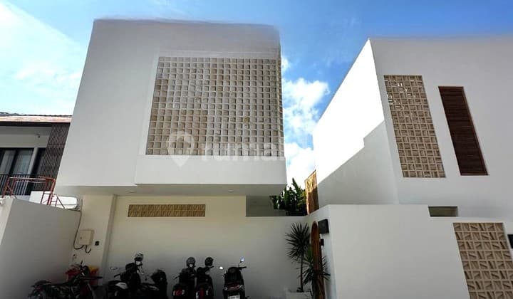 For Sale! Villa Baru Minimalis Strategis Canggu Bali
