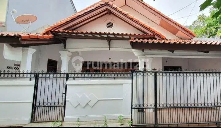Sewakan rumah 1 lantai cocok buat rumah kantor di Cipete selatan