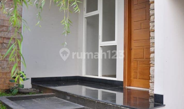 Rumah Modern Asri di Gandaria Mayestik Jaksel