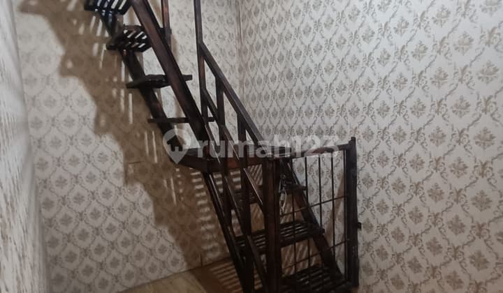 Dijual atau Disewa Rumah Golden Palm Siap Huni Sudah Rapih