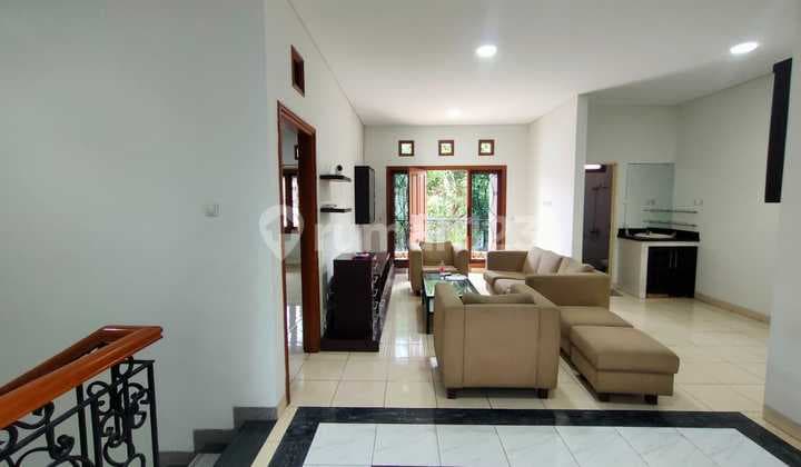 Dijual Rumah Furnish Batununggal Terawat