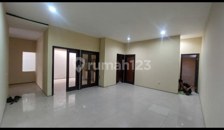 Disewakan Rumah Area Singgasana Pradana Mekar Wangi