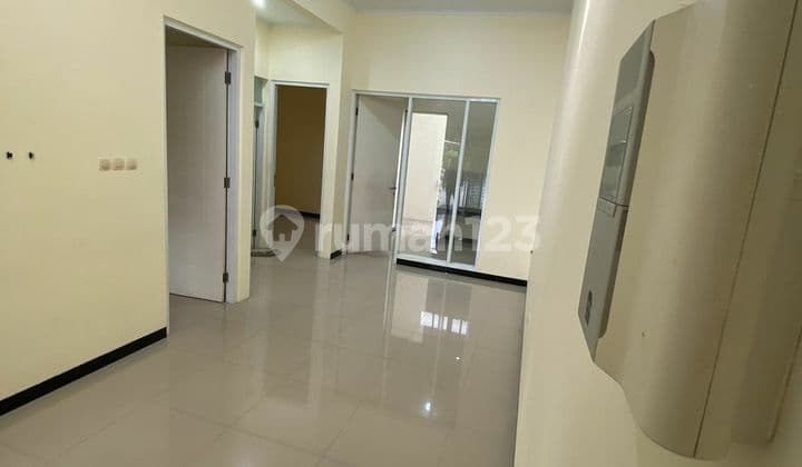 Disewakan Rumah Taman Kopo Indah V Redwood