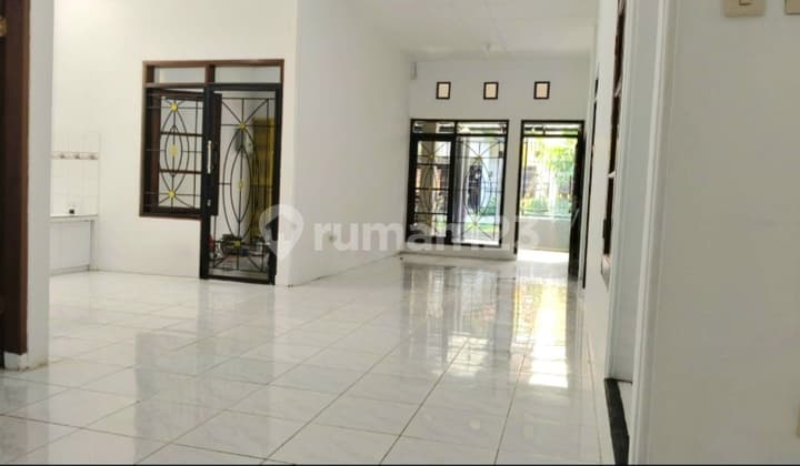 Rent House Taman Kopo Indah 3