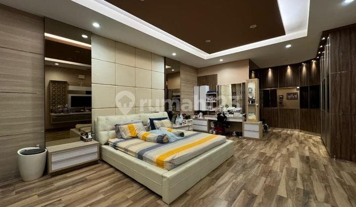 Rumah Kota Baru Parahyangan Naganingrum Furnished