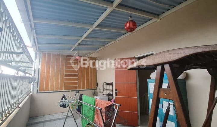 RUMAH ELITE DALAM KOTA