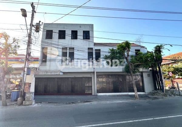 Affordable Strategic Shop House Rentals in Laweyan, Solo City