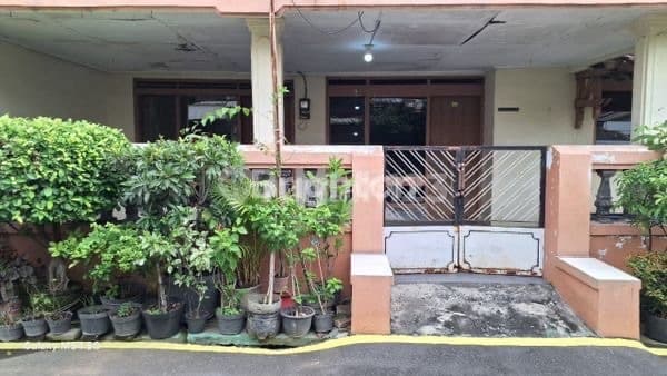Rumah Murah Dekat The Park Mall dan Pakuwon Mall Solo Baru