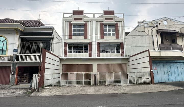 Sewa Ruko Murah 3 Lantai Area Pasar Gedhe Jebres Solo