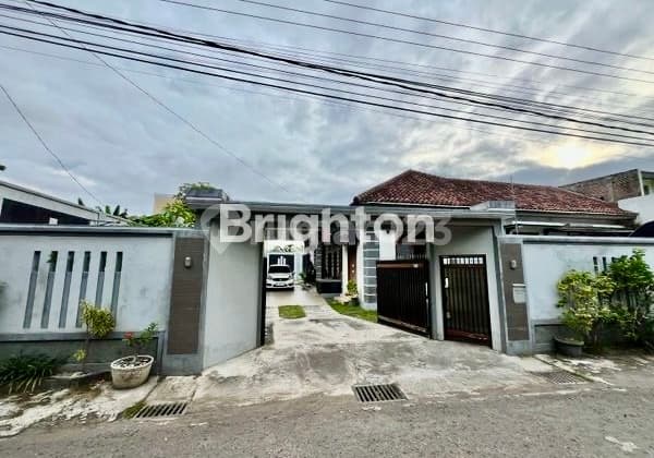 Rumah Mewah Siap Huni Di Sumber Banjarsari Solo