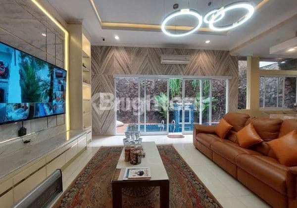 Rumah Mewah Ada Kolam Renang Solo Baru Grogol Sukoharjo