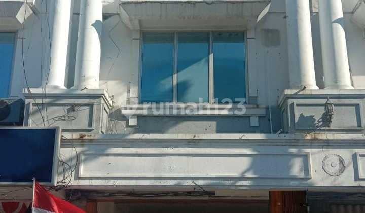 Ruko Siap Pakai Jalan Besar Grand City Rungkut Surabaya