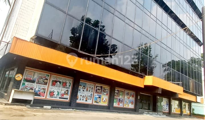DIJUAL GEDUNG KANTOR 8 LANTAI DI JAKARTA PUSAT