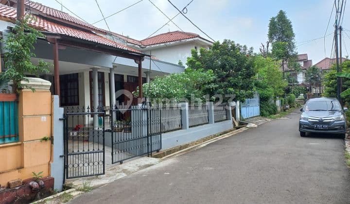 DIJUAL RUMAH BAGUS SIAP HUNI DI JTI PADANG PASAR MINGGU