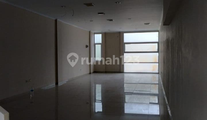 Dijual Ruko Di Jalan Holis, Shm, Strategi.