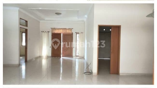 Dijual Rumah Siap Huni di Taman Kopo Indah, Kopo Bandung