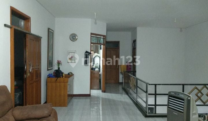 Dijual Rumah di Komplek Kurgi, Regol, Moh Toha