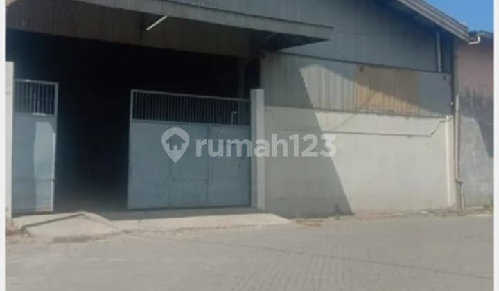 Gudang Industri 1.800 M² - Akses Kontainer 40' & 6 Menit ke Tol - Mutiara Margomulyo Indah