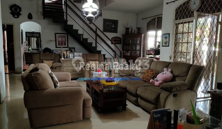 Dijual Cepat, Turun Harga Rumah Lama Siap Huni, Terawat, Lokasi Cinere Depok.
