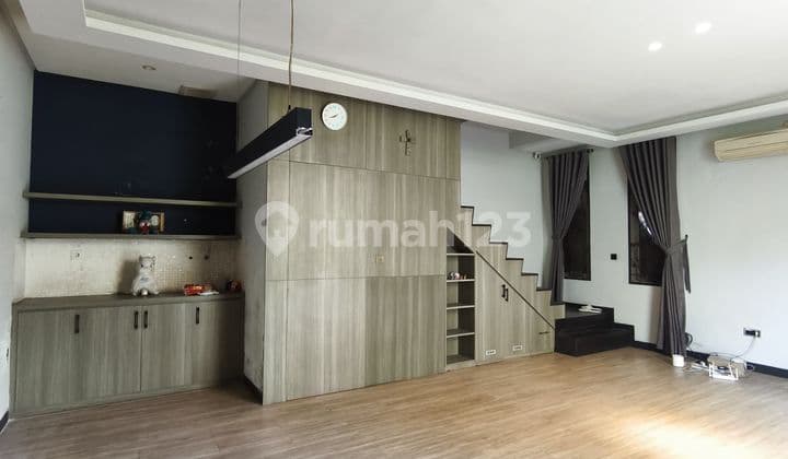For Rent: Corner House, Furnished American Style, Green Lake City
