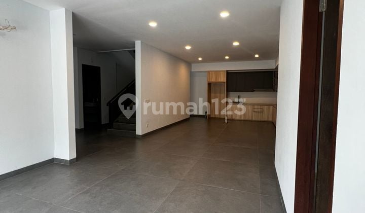 Dijual Rumah Hoek 3Lt Brand New Palmyra Alam Sutera