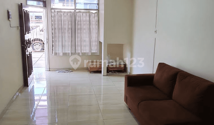 Rumah Bagus Kelapa Puan 2 Lantai Semi Furnished, SHM
