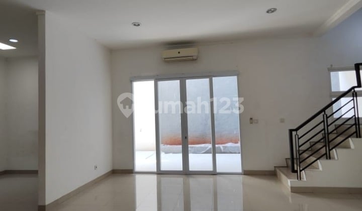 Rumah Bagus Semi Furnished SHM Kelapa Gading