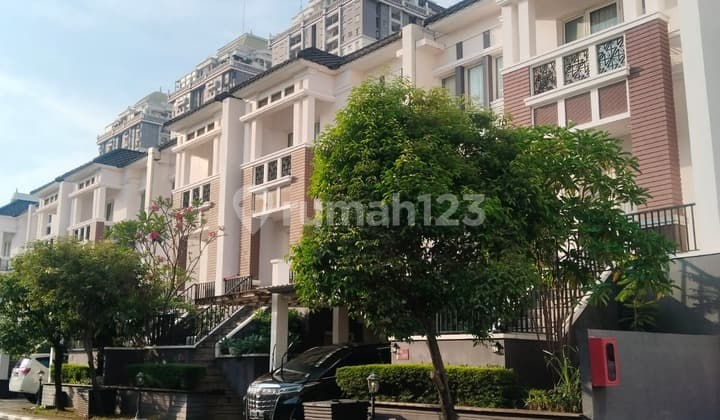 Rumah Bagus The Villas Furnished, Kelapa Gading