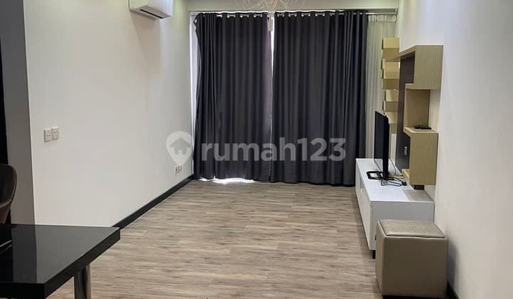 Apartement Bagus Paladian Park 2 Bedroom, Semi Furnished