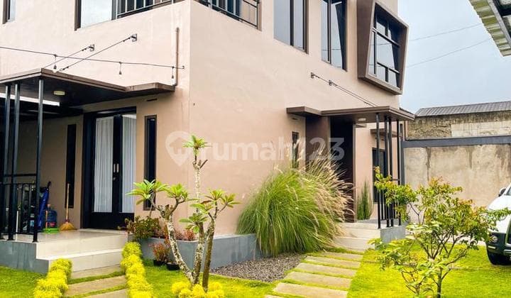Villa Nyaman Siap Huni Wilayah Sejuk di Lembang