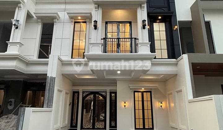 Rumah di Jagakarsa Siap Huni Cluster Pinggir Jalan Utama